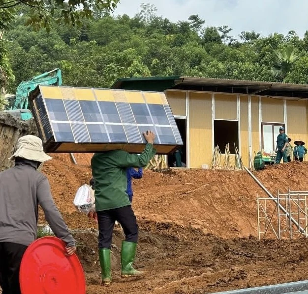 Hôm nay 21-9, đón 25 hộ dân Làng Nủ về những ngôi nhà tạm cư- Ảnh 1.